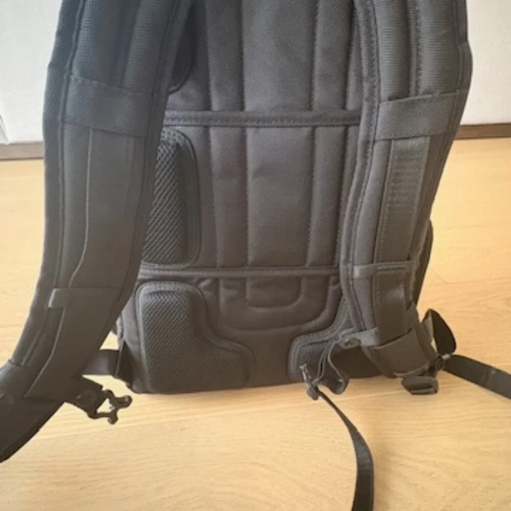 Backpack - Picture 4 of 4